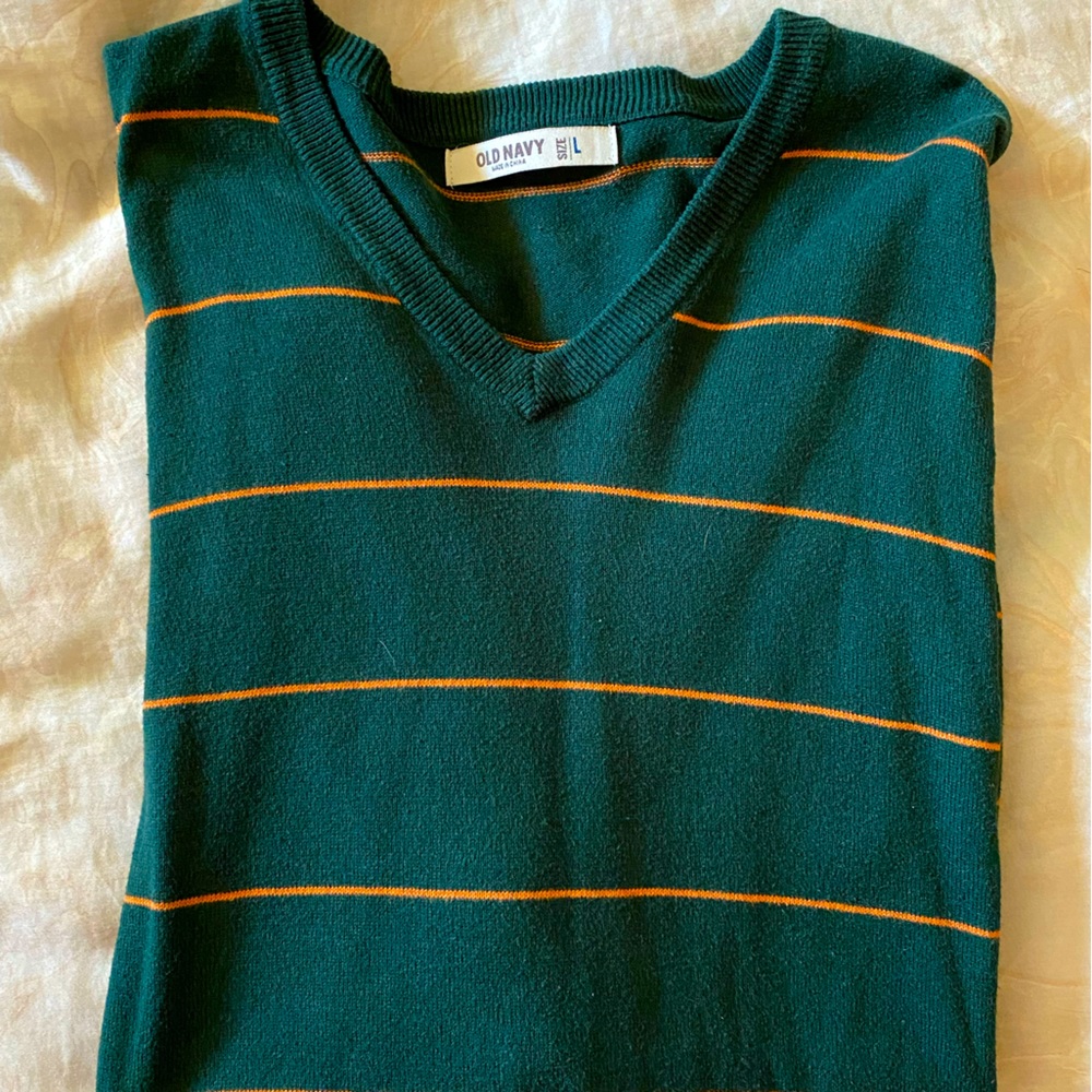 Long sleeve cotton strip v-neck sweater